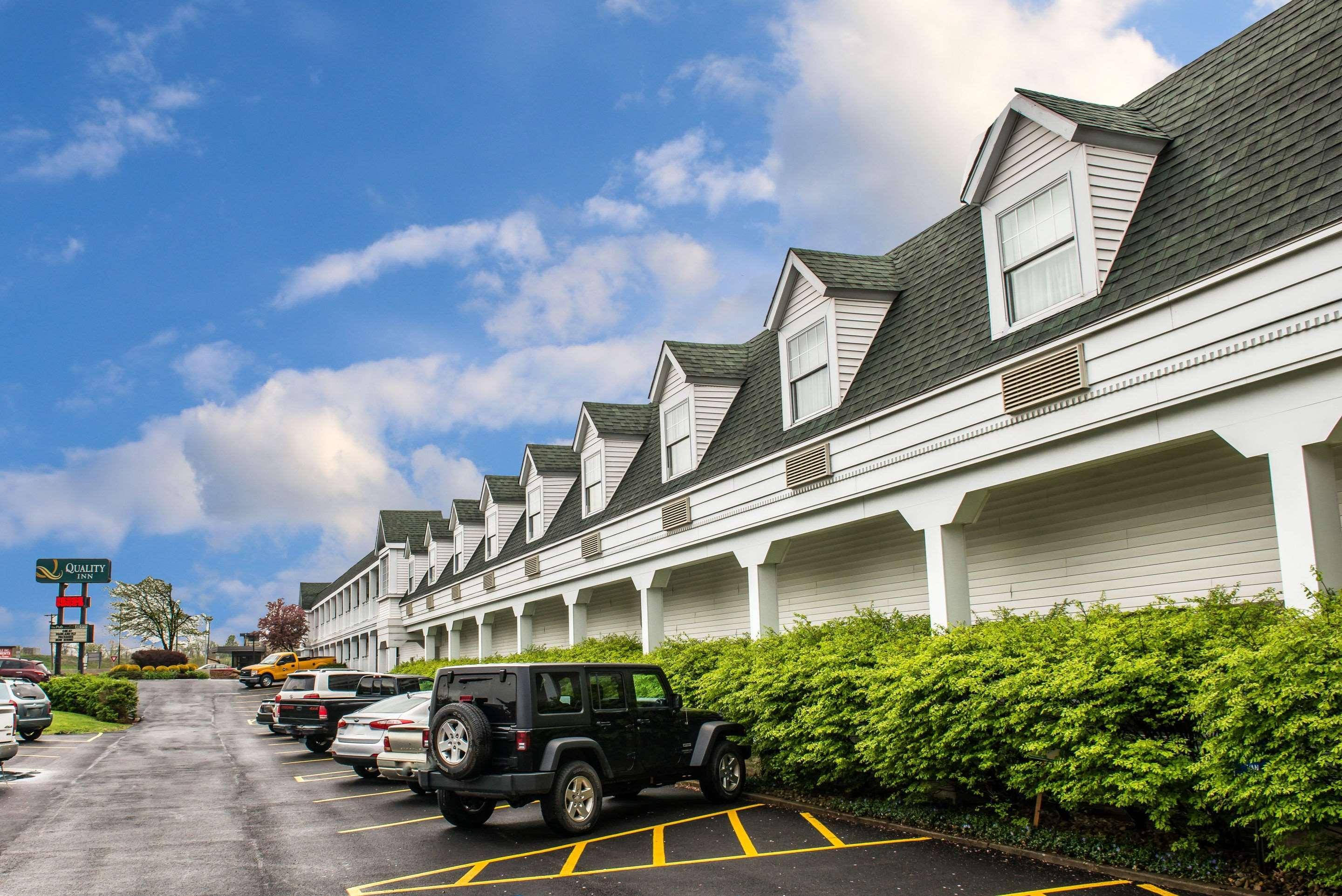 Quality Inn Pittsburgh Airport Oakdale Exterior foto